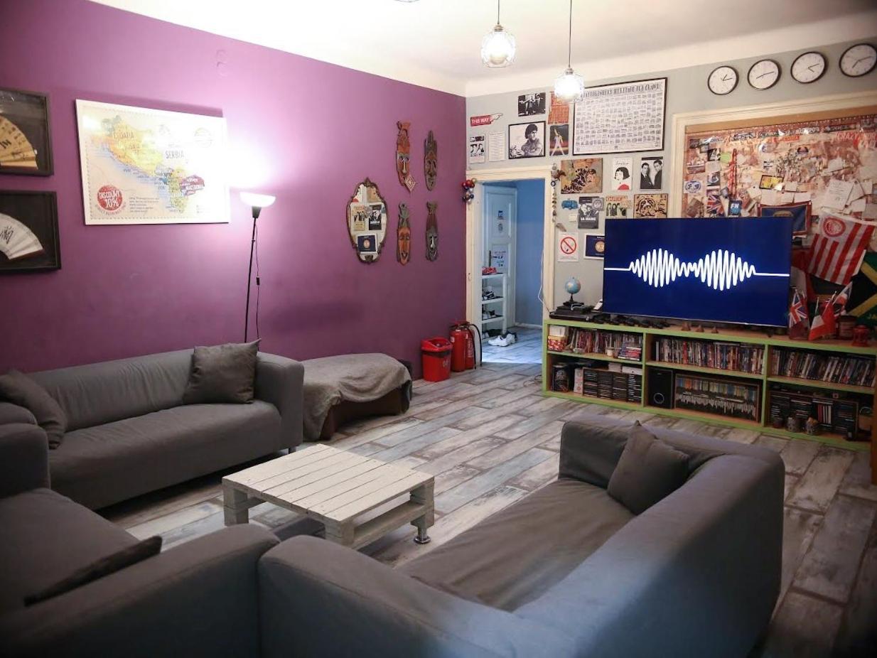 Habitat Hostel Belgrado Buitenkant foto