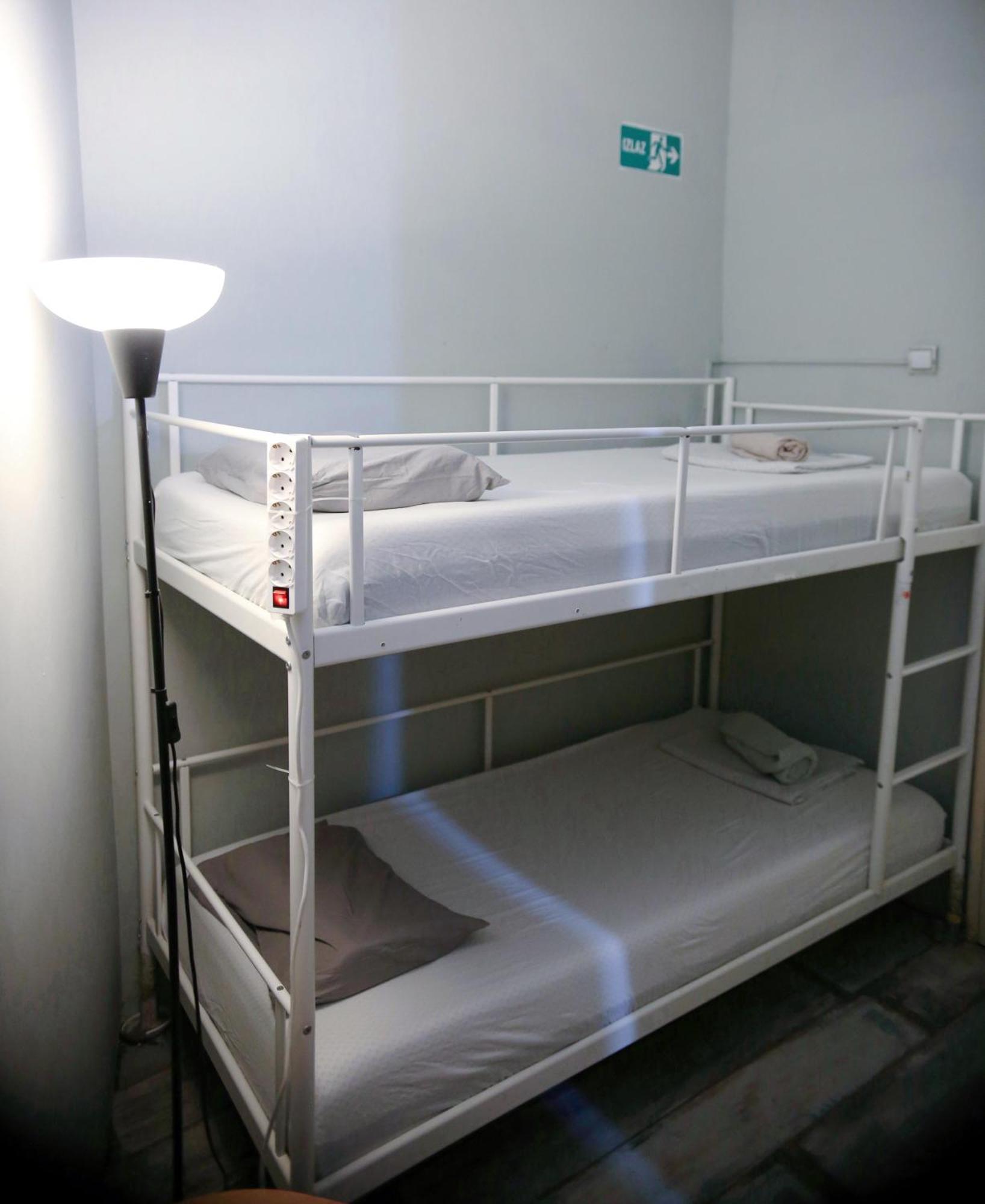 Habitat Hostel Belgrado Buitenkant foto